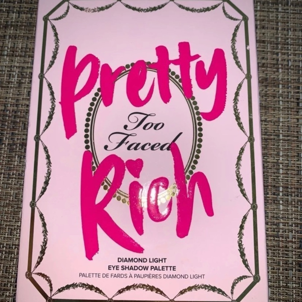 Too Faced Pretty Rich Palette